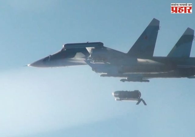 Russia Ukraine War : इराण-अमेरिका संघर्षाच्या छायेत रशियाचा महाविनाशक प्रहार, युक्रेनवर ३ टनांच्या FAB-३००० ग्लाईड बॉम्बचा हल्ला