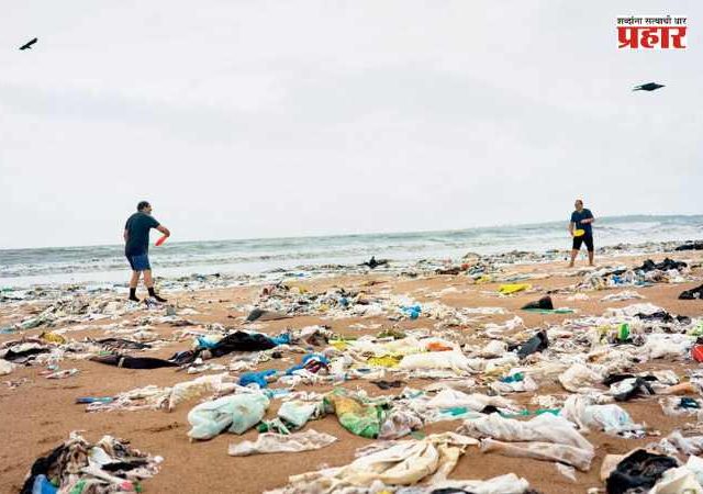 Juhu Beach : जुहू चौपाटीवरील कचरा उचलण्यास विलंब का झाला? संबंधित अधिकाऱ्यांवर करा कारवाई