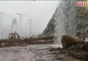 Mumbai-Pune Expressway : मुंबई-पुणे मार्ग ठप्प! दरड कोसळली, एक्स्प्रेस वेसह रेल्वे वाहतुकीवर मोठा परिणाम