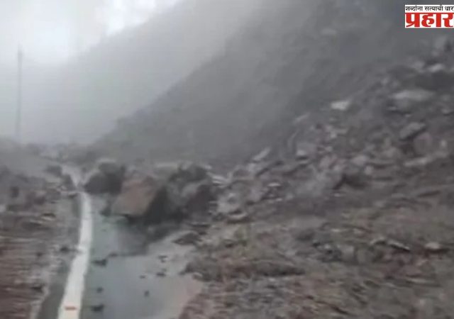 Kailash Mansarovar Yatra  : मुसळधार पावसामुळे कैलास मानसरोवर यात्रा मार्ग दुसऱ्या दिवशीही बंद; २०० हून अधिक प्रवासी अडकले