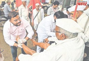 वारकऱ्यांची ‘चरण सेवा’