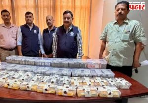 Agra ARTO Raid : माजी सरकारी अधिकाऱ्याच्या घरात 'कुबेराचा खजिना'; २२ किलो सोनं-चांदी, १.६२ कोटींची रोकड जप्त