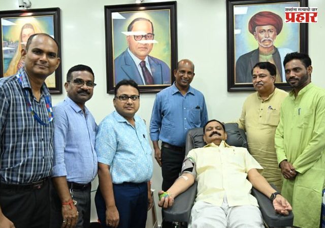 Devendra Fadnavis's Birthday : वाढदिवस समाजसेवेला अर्पण! मुख्यमंत्री फडणवीसांच्या वाढदिवसाच्या निमित्ताने भाजप प्रदेश कार्यालयात रक्तदान शिबिराचे आयोजन