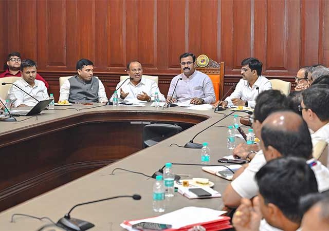 waterborne diseases : पावसाळा कालावधीतील जलजन्य आजारांच्या अनुषंगाने आवश्यक उपाययोजना करा