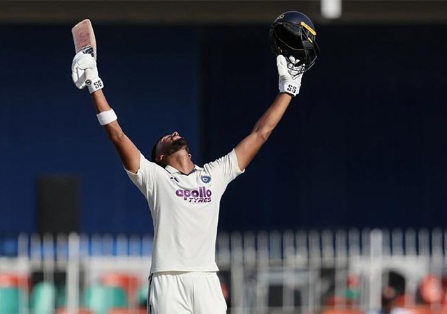 Colombo Test : कोलंबो कसोटीत पहिल्या दिवशी भारताची त्रिशतकी मजल, पडिक्कलचे शतक आणि गिलचे अर्धशतक