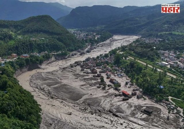 Nepal Floods : नेपाळच्या महापुरात बँक बुडाली, पण आत सापडला कोट्यवधींचा खजिना; ५० कोटींचे सोने, रोकड आणि चांदी सुरक्षित बाहेर