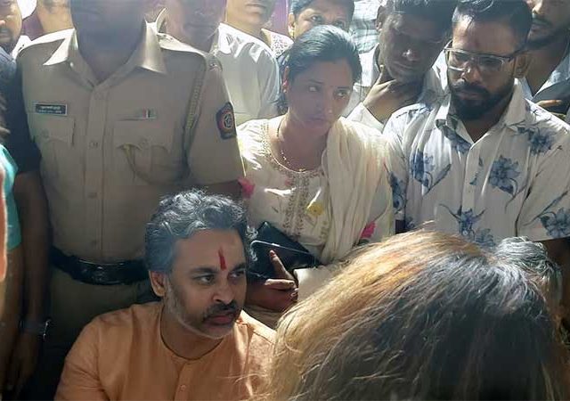 Nilesh Rane : 'गरज पडली तर हिंदुत्त्वासाठी कायदाही हातात घेऊ'