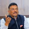 Pratap Sarnaik : स्क्रॅप रिक्षा रस्त्यावर दिसता कामा नये; ५ ऑक्टोबरपर्यंत विशेष मोहीम राबवा,  प्रवाशांच्या जीवाशी खेळणाऱ्या नियमबाह्य रिक्षांवर कडक कारवाई करा