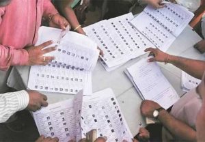 Maharashtra SIR : राज्यातील २.०७ कोटी मतदार 'एसआयआर' बाहेर; एकूण ७.७१ कोटी अर्ज जमा; १७.६३ लाख दुबार मतदारांची नोंद