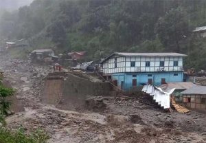 Arunachal Pradesh : अरुणाचल प्रदेशला पुराचा तडाखा; पाच सैनिक वाहून गेले तर चार नागरिकांचा मृत्यू