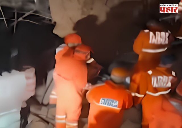 Ghatkopar Landslide : धक्कादायक! घाटकोपर परिसरात गौशिया चाळीजवळ दरड कोसळली; दोघांचा मृत्यू तर ३ ते ४ नागरिक ढिगाऱ्याखाली अडकले