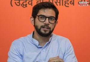 Aditya Thackeray : आदित्य ठाकरेंच्या वरळी मतदारसंघात मुख्यमंत्र्यांनी फोडली ‘हंडी’