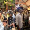 Ashish Shelar : काळाचौकी दुर्घटनेनंतर मंत्री आशिष शेलारांनी घेतली मृतांच्या कुटुंबीयांची भेट; गणेश मंडळांना सुरक्षेच्या नियमांचे पालन करण्याचे आवाहन