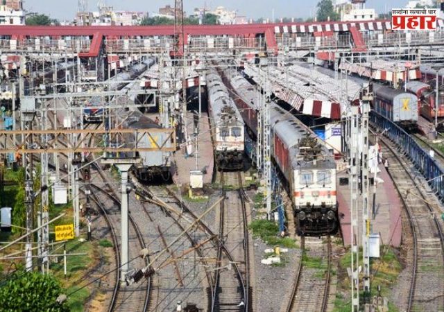 Central Railway : मुंबई लोकल प्रवाशांसाठी महत्त्वाची सूचना! रविवारी मध्य रेल्वे मार्गावर मेगा ब्लॉक; सेवांमध्ये बदल