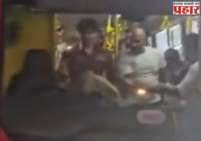 Dadar Best Bus News: भररस्त्यात बस ड्रायव्हरच्या कानशिलात देणाऱ्याविरोधात तक्रार, मुंबई पोलीस काय ॲक्शन घेणार?