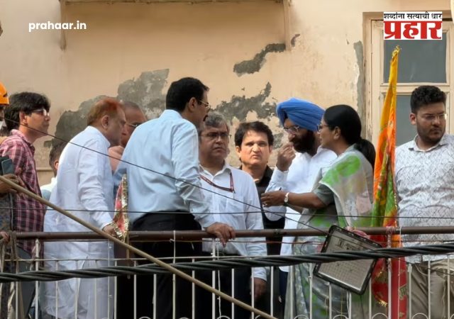 Delhi building collapse : दिल्लीतील सत्य निकेतन दुर्घटनेप्रकरणी हायकोर्टात याचिका; मुख्यमंत्री रेखा गुप्तांकडून घटनास्थळाची पाहणी