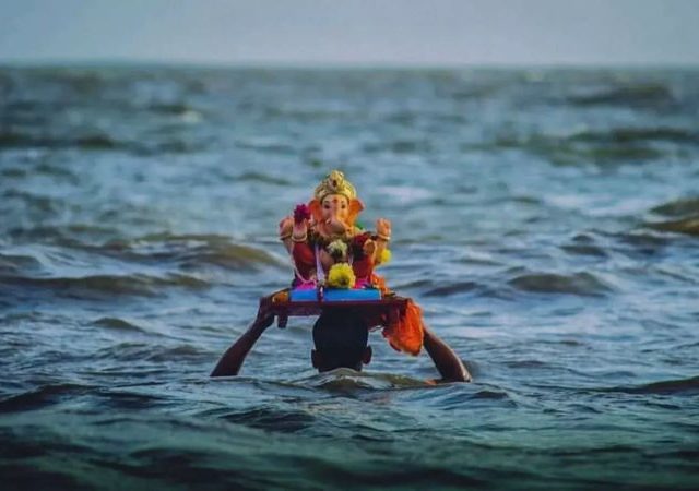 Mumbai Ganeshotsav 2026 : मुंबईत यंदा तब्बल साडे नऊ हजारांहून बाप्पा झाले कमी
