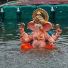 Ganpati Visarjan 2026 : 'पुढच्या वर्षी लवकर या'! मुंबईत 11 व्या दिवशी 430 गणेश मूर्तींचे विसर्जन