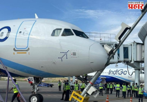 IndiGo flight accident : नवी मुंबईहून श्रीनगरला जाणारे इंडिगोचे विमान विमानतळावर पार्किंग करताना खांबाला धडकले; सर्व प्रवासी सुरक्षित