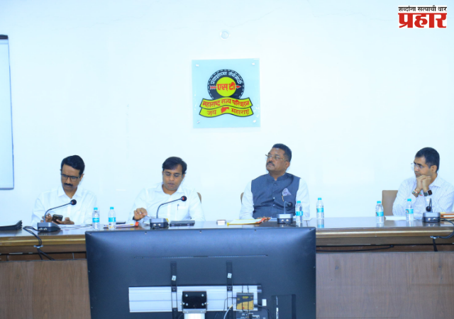 Pratap Sarnaik : एसटीच्या आर्थिक सक्षमतेसाठी ‘विना वाहक’ बससेवेला प्राधान्य द्या; परिवहन मंत्री प्रताप सरनाईक यांची माहिती