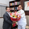 Silver Oak Meeting : मंत्री नितेश राणे यांनी घेतली जेष्ठ नेते शरद पवारांची ‘सिल्वर ओक’वर भेट
