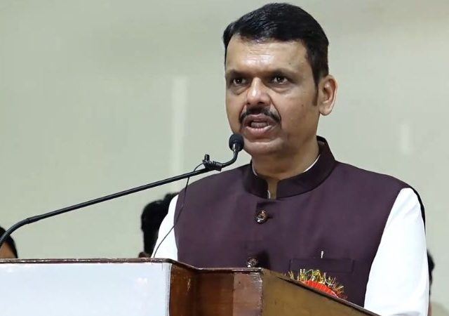 Maharashtra Government : दुष्काळग्रस्त महाराष्ट्रासाठी सरकारचा मोठा निर्णय! 265 तालुक्यांत मदत, उर्वरित तालुक्यांचीही पाहणी