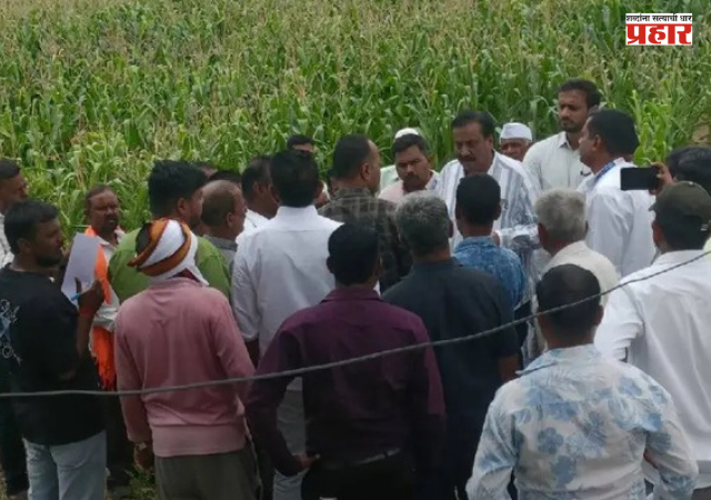 Dhule : मनमाड–इंदूर रेल्वे मार्गासाठी भूसंपादनाला शेतकऱ्यांचा तीव्र विरोध, संयुक्त मोजणीचे पथक माघारी