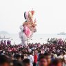 Mumbai Ganpati Visarjan: मुंबईकरांनी साश्रूनयनांनी लाडक्या बाप्पाला दिला निरोप, विसर्जनाच्या दिवशी 35,000 हून अधिक मूर्तीचे विसर्जन