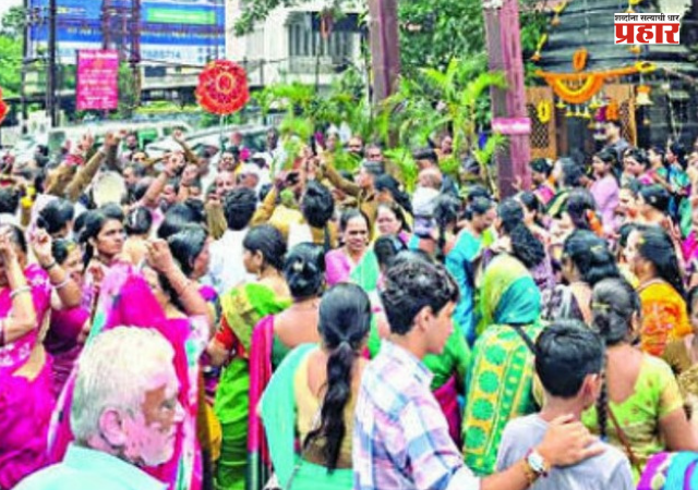 Nashik : नेपाळमधील महाप्रलयातून २०० नाशिककर भाविक सुखरूप परतले, मुंबई नाक्यावर ढोल-ताशांच्या गजरात स्वागत