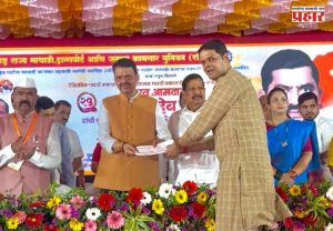 Niranjan Davkhare : दुष्काळग्रस्तांसाठी 'निरंजन डावखरें'चा मदतीचा हात; मुख्यमंत्री सहायता निधीस धनादेश सुपूर्द