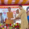 Niranjan Davkhare : दुष्काळग्रस्तांसाठी 'निरंजन डावखरें'चा मदतीचा हात; मुख्यमंत्री सहायता निधीस धनादेश सुपूर्द