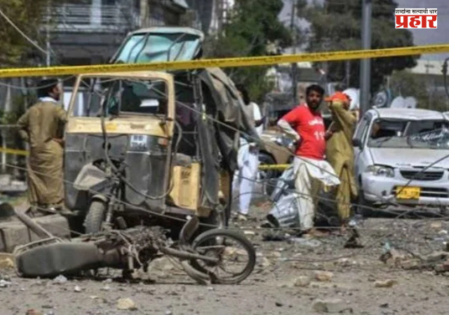 Pakistan Mosque Blast : पाकिस्तान हादरले ! नमाजावेळी मशिदीजवळ भीषण स्फोट; 16 जणांचा मृत्यू