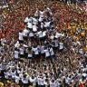 Dahi Handi 2026 : गोविंदा रे गोपाळा! ठाण्यात दहीहंडीची धूम; सुरक्षेच्या कवचासह कोट्यवधींच्या बक्षिसांसाठी अटीतटीची लढत