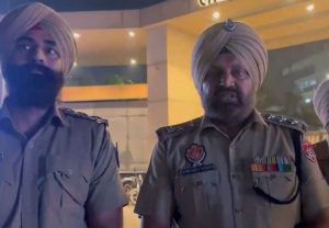 Punjab News : ‘हॉस्टेलमध्ये आत्मा फिरतोय’ची अफवा; पंजाबमधील चितकारा विद्यापीठात शेकडो विद्यार्थ्यांचा गोंधळ, प्रशासनाने काय सांगितलं?