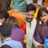 Riteish Deshmukh : रितेश आणि जिनिलिया देशमुख यांनी पायांनी घेतले 'लालबागच्या राजा'चे दर्शन!