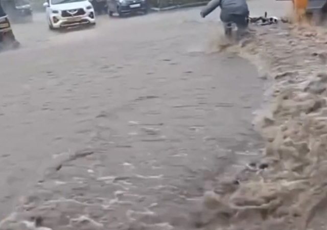 UP Rain : उत्तर प्रदेशात मुसळधार पाऊस; 56 जणांचा बळी; 1,000 हून अधिक घरे उद्ध्वस्त