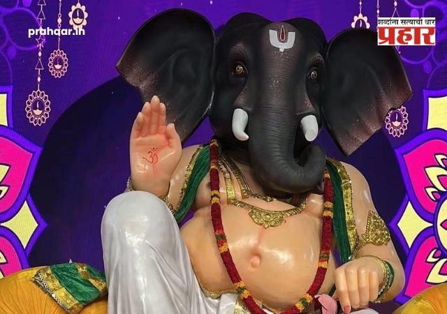 Unique Foldable Bappa Idol : मुंबईच्या कलाकाराची कमाल! अमेरिकेतील बाप्पासाठी बनवली अनोखी 'फोल्डेबल' गणेशमूर्ती!