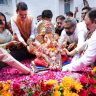 मुख्यमंत्री देवेंद्र फडणवीस यांच्या 'वर्षा' निवासस्थानी बाप्पाला निरोप!
