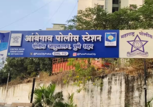 Pune Crime News : पोलीस दलात खळबळ ! अल्पवयीन मुलांना पट्ट्याने मारहाण अन् जातीवाचक शिवीगाळ करणं भोवलं ; वरिष्ठ अधिकाऱ्यासह 11 पोलिसांना दणका
