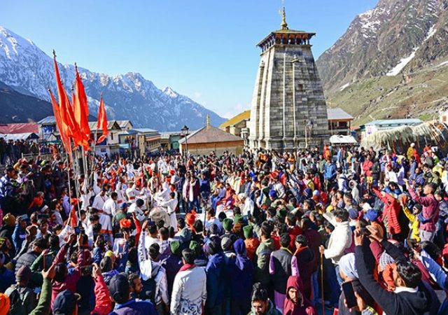 Chardham Yatra News: भाविकांसाठी महत्त्वाची बातमी! चारधाम यात्रा दोन दिवसांसाठी बंद; उत्तराखंडमध्ये अनेक जिल्ह्यांना रेड अलर्ट