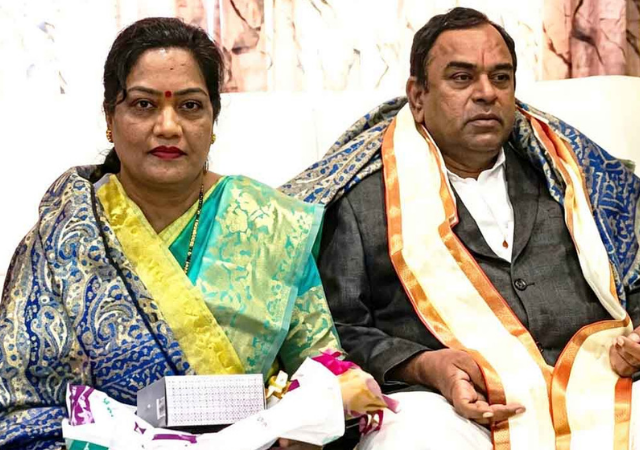 Ashok Kharat Case : भोंदू अशोक खरातच्या कोठडीत वाढ तर कल्पना खरातला न्यायालयाकडून जामीन मंजूर