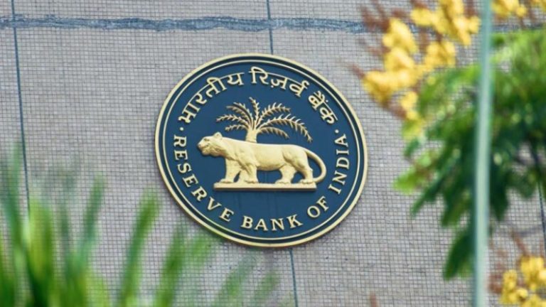 Bank New Rule : 1 ऑक्टोबरपासून बल्क FDच्या व्याजदरांमध्ये मोठा बदल , बँकांना दररोज वेबसाइटवर द्यावी लागणार माहिती