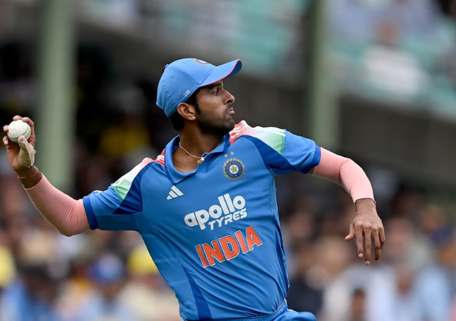 Washington Sundar Catch: वॉशिंग्टन सुंदरचा 'तो' खतरनाक झेल...पाकिस्तानच्या माझ सदाकतला धूळ चारली