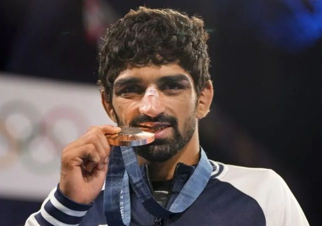 Asian Games 2026 : कुस्तीत अमन सहरावतचा ऐतिहासिक पराक्रम! उत्तर कोरियाच्या मल्लाला लोळवत भारताला मिळवून दिले २० वे सुवर्ण पदक