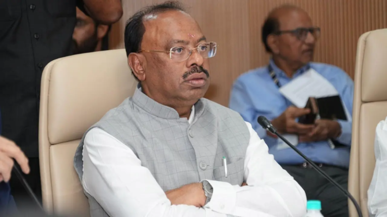 दुष्काळ निवारणासाठी सरकार ॲक्शन मोडमध्ये; पाणी, चारा अन् कर्जाबाबत मोठे निर्णय