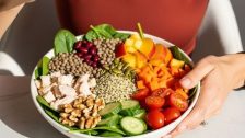 Lifestyle News : तुम्हीही रोज नाश्ता स्किप करताय? थांबवा ही सवय, नाहीतर 'या' भयंकर आजाराला स्वतःहून द्याल आमंत्रण