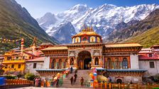 Badrinath Helicopter Crash: मोठी दुर्घटना! बद्रीनाथहून निघालाले हेलिकॉप्टर जोशीमठमध्ये कोसळले, पायलटसह 6 जण बेपत्ता