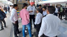 Central Railway: मध्य रेल्वेने लाखो विना तिकीट प्रवाशांकडून करोडो रूपयांचा दंड वसूल