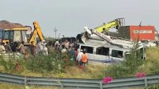 Delhi mumbai expressway Accident : दिल्ली-मुंबई एक्सप्रेसवेवर भीषण अपघात; खातूश्यामजीच्या दर्शनासाठी निघालेल्या ८ भाविकांचा मृत्यू, ९ जण गंभीर जखमी