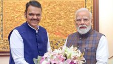 Devendra Fadanvis : पंतप्रधान मोदींच्या २५ वर्षांच्या जनसेवेबद्दल राज्य मंत्रिमंडळाकडून अभिनंदनाचा ठराव मुख्यमंत्र्यांनी मांडला प्रस्ताव